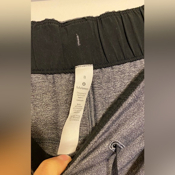 Lululemon on the fly 7/8 pant - Picture 7 of 9